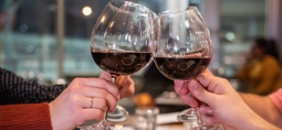 wine glasses clinking