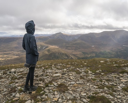 hiking in cairngorms