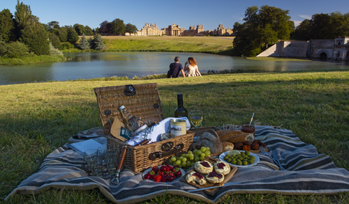 Travel to Blenheim Palace on board the S3 or 7